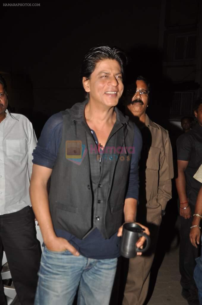 Shahrukh Khan snapped during photoshoot at Mehboob Studios in Mumbai on 6th Aug 2013