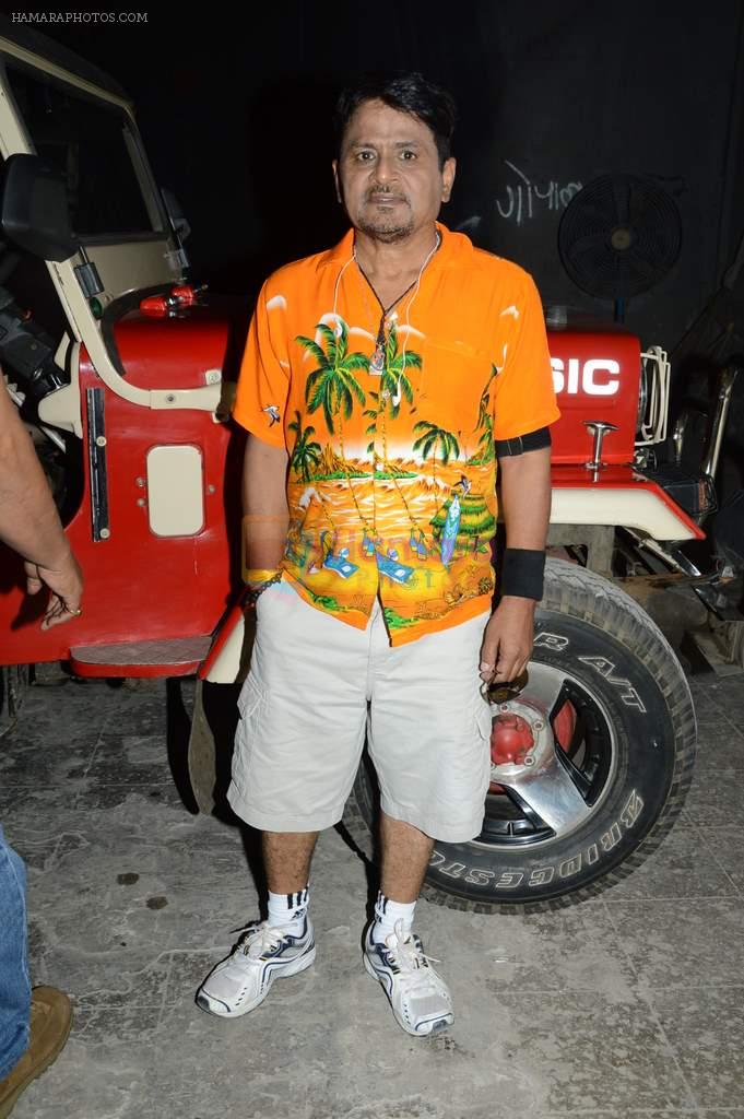 Raghubir Yadav at Photo shoot with the cast of Club 60 in Filmistan, Mumbai on 7th Aug 2013