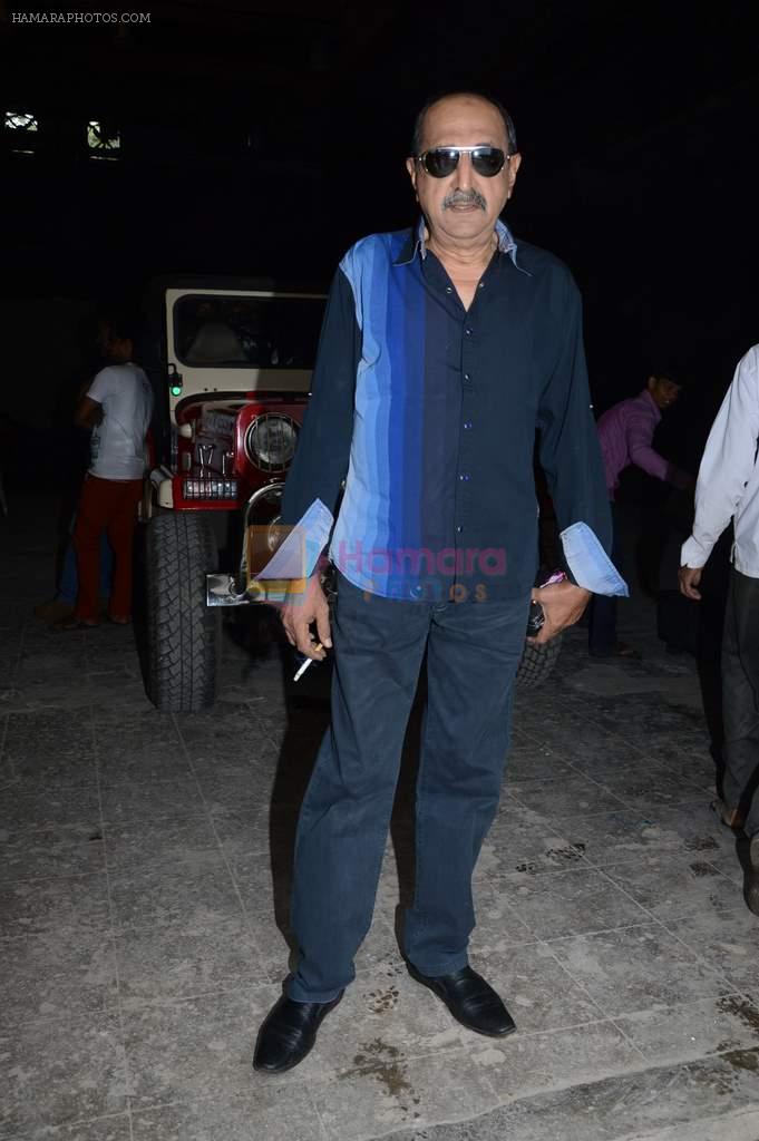 Tinnu Anand at Photo shoot with the cast of Club 60 in Filmistan, Mumbai on 7th Aug 2013