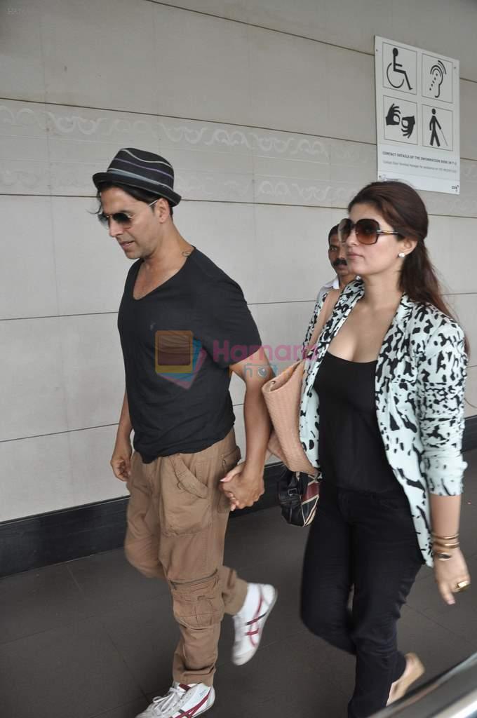 Akshay Kumar,Twinkle Khanna leave for Dubai to meet Prince Mohammed with the team of Once Upon A Time In Mumbai Dobaara for an Eid dinner on 11th Aug 2013