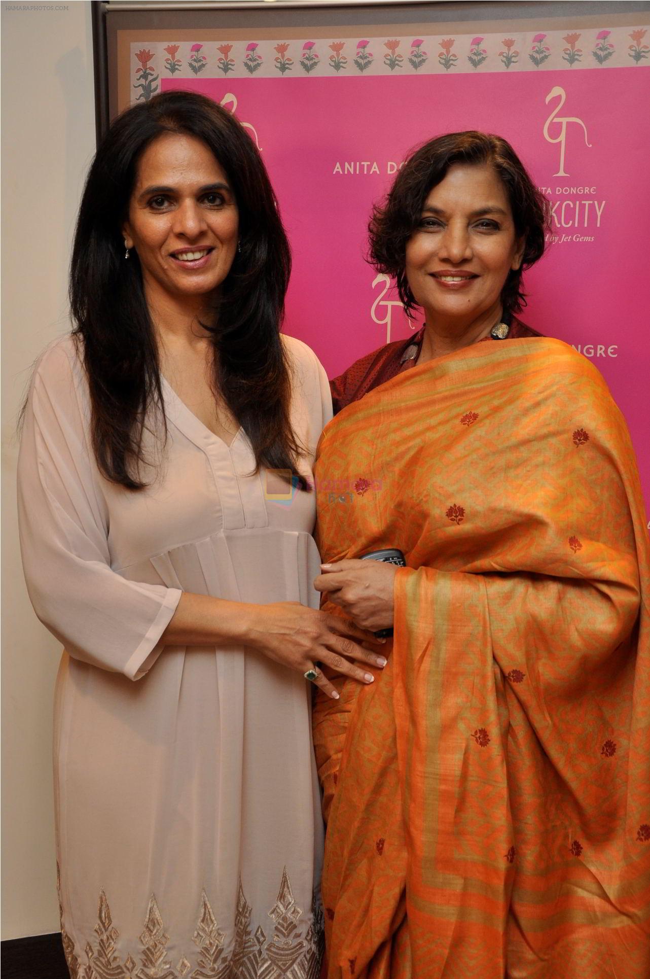 Anita Dongre and Shabana Azmi at Anita Dongre's launch of Pinkcity in association with jet Gems in Mumbai on 13th Aug 2013