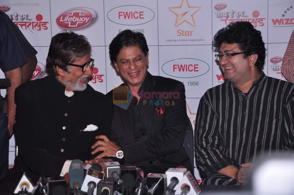 Amitabh Bachchan, Shahrukh Khan, Parsoon Joshi   at Uttarakhand fund raiser in Mumbai on 16th Aug 2013