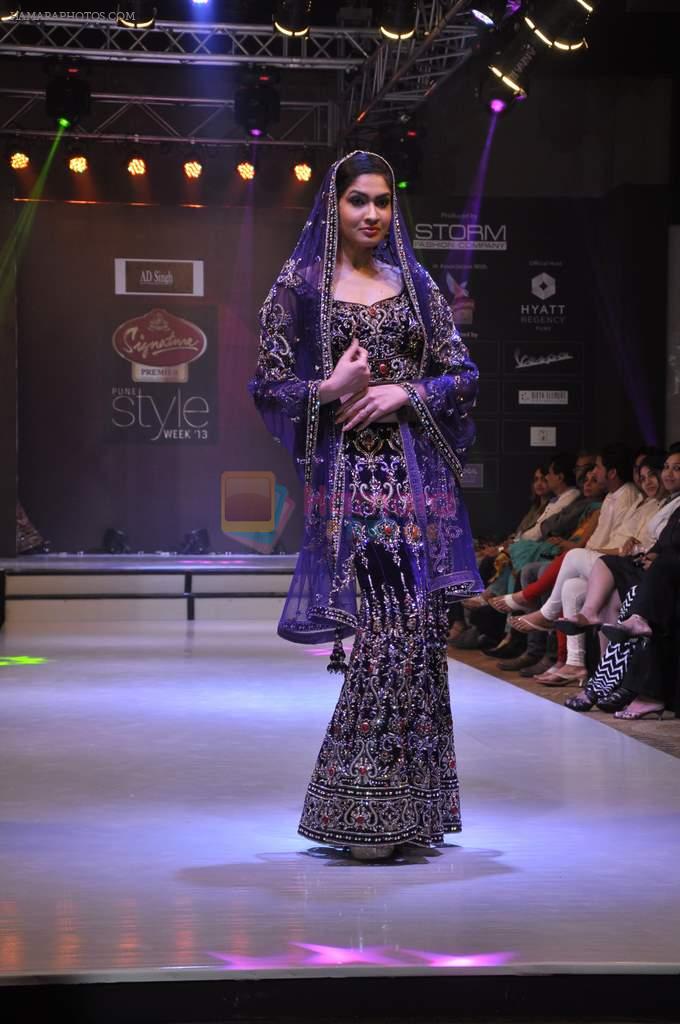 Model walk the ramp for A D Singh at the Signature Premier Pune Style Week 2013 on 19th Aug 2013