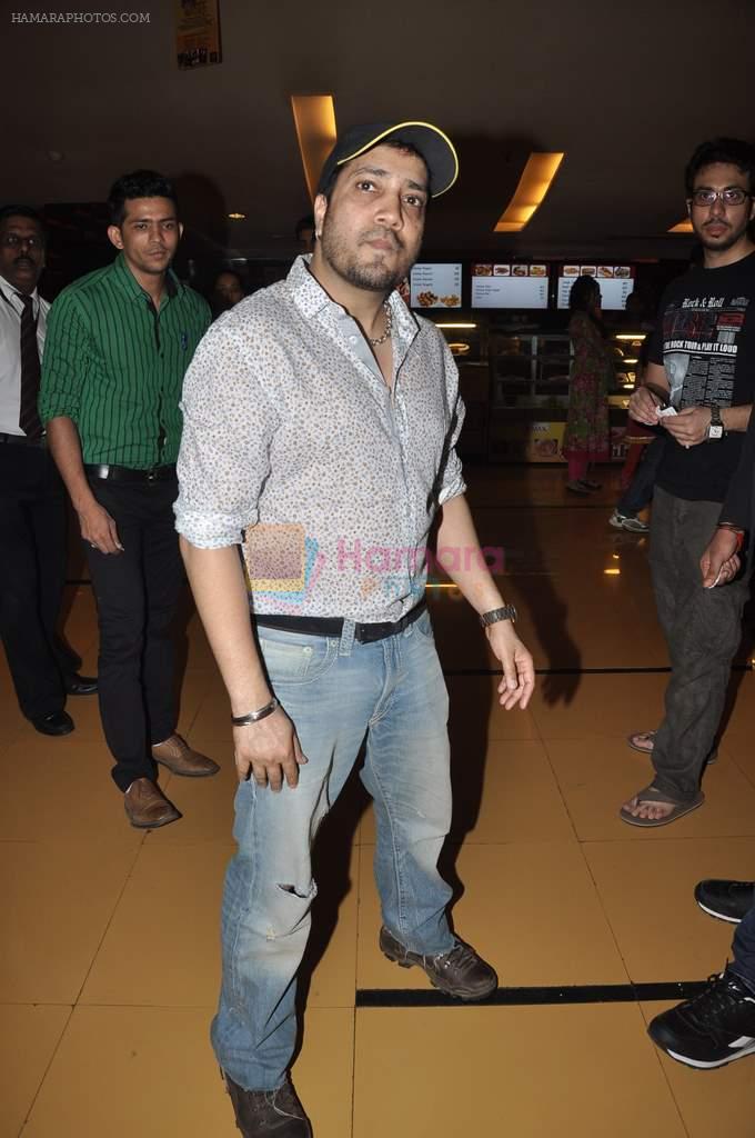 Mika Singh at Jobs premiere in Cinemax, Mumbai on 21st Aug 2013