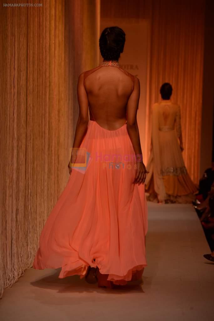 Model walk the ramp for Manish Malhotra's show at LFW 2013 in Grand Haytt, Mumbai on 22nd Aug 2013