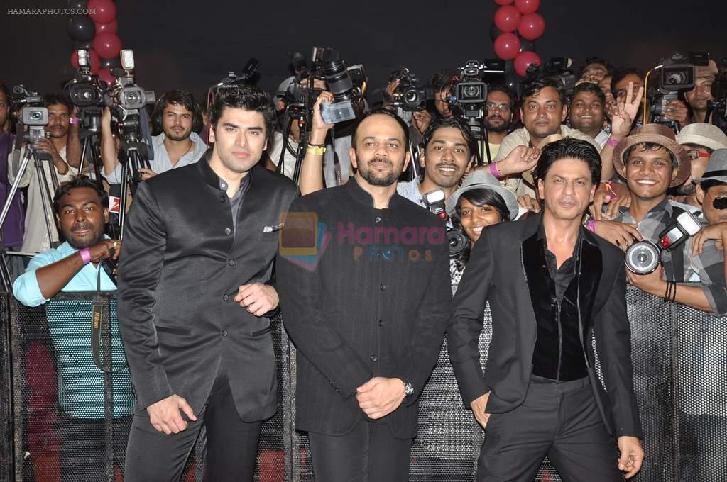 Shahrukh Khan, Rohit Shetty, Nikitin Dheer at Chennai Express success bash in Mumbai on 22nd Aug 2013
