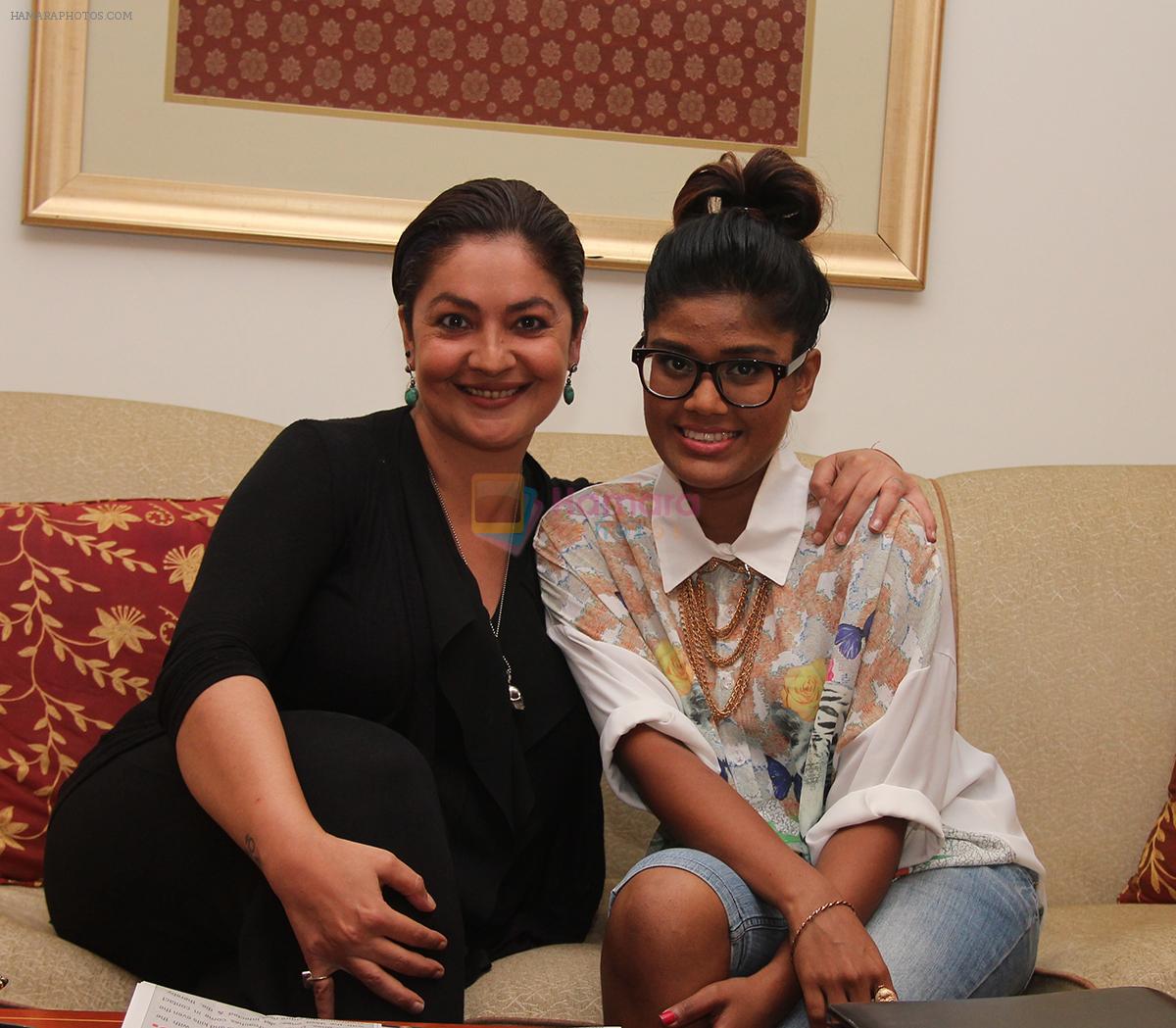 Pooja Bhatt in conversation with Unoosha, the Maldivan singer to be given a Bollywood break in Jism 3