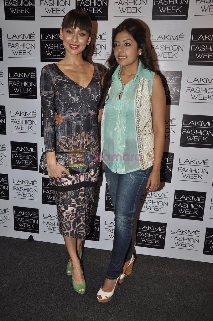 Anusha Dandekar on Day 5 at LFW 2013 in Grand Haytt, Mumbai on 27th Aug 2013