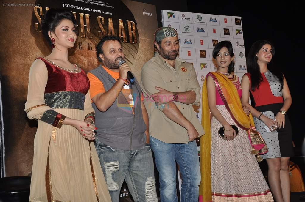 Urvashi Rautela, Anil Sharma, Sunny Deol, Amrita Rao, Anjali Abrol at Singh Sahab the great first look in PVR, Mumbai on 29th Aug 2013