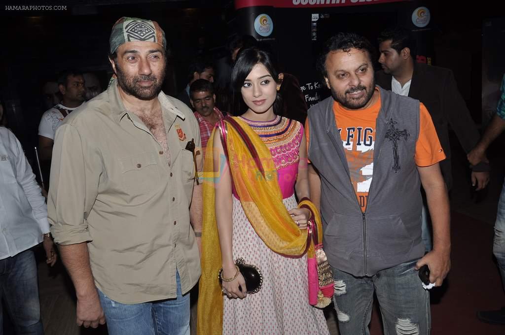 Anil Sharma, Sunny Deol, Amrita Rao at Singh Sahab the great first look in PVR, Mumbai on 29th Aug 2013