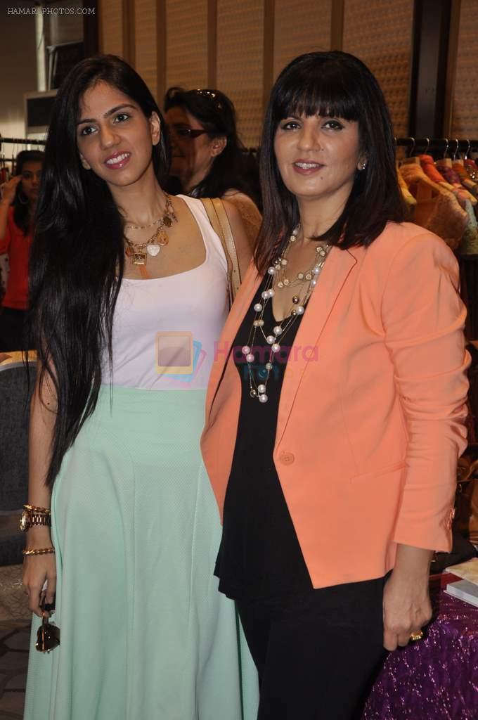 Neeta Lulla, Nishka Lulla at the Dressing room on 30th Aug 2013