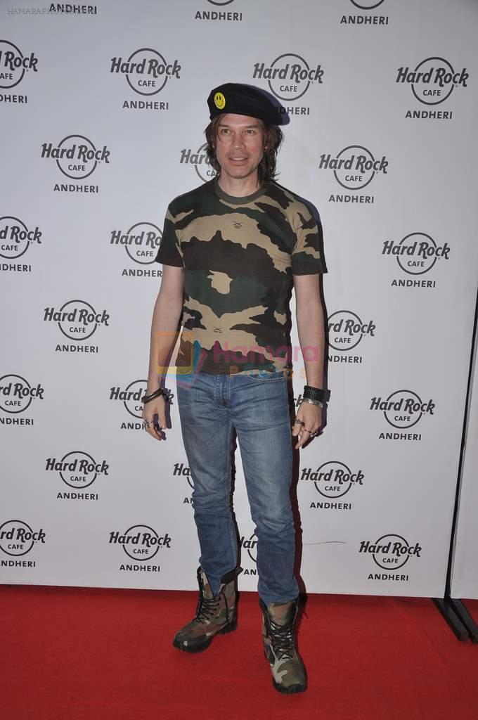 Luke Kenny at Subhash Ghai's bash at the launch of new Hard Rock Cafe in Andheri, Mumbai on 31st Aug 2013