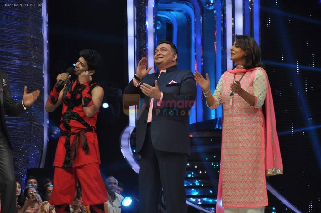 Rishi Kapoor, Neetu Singh on the sets of Jhalak Dikhlaa Jaa Season 6 Semi Final on 3rd Sept 2013