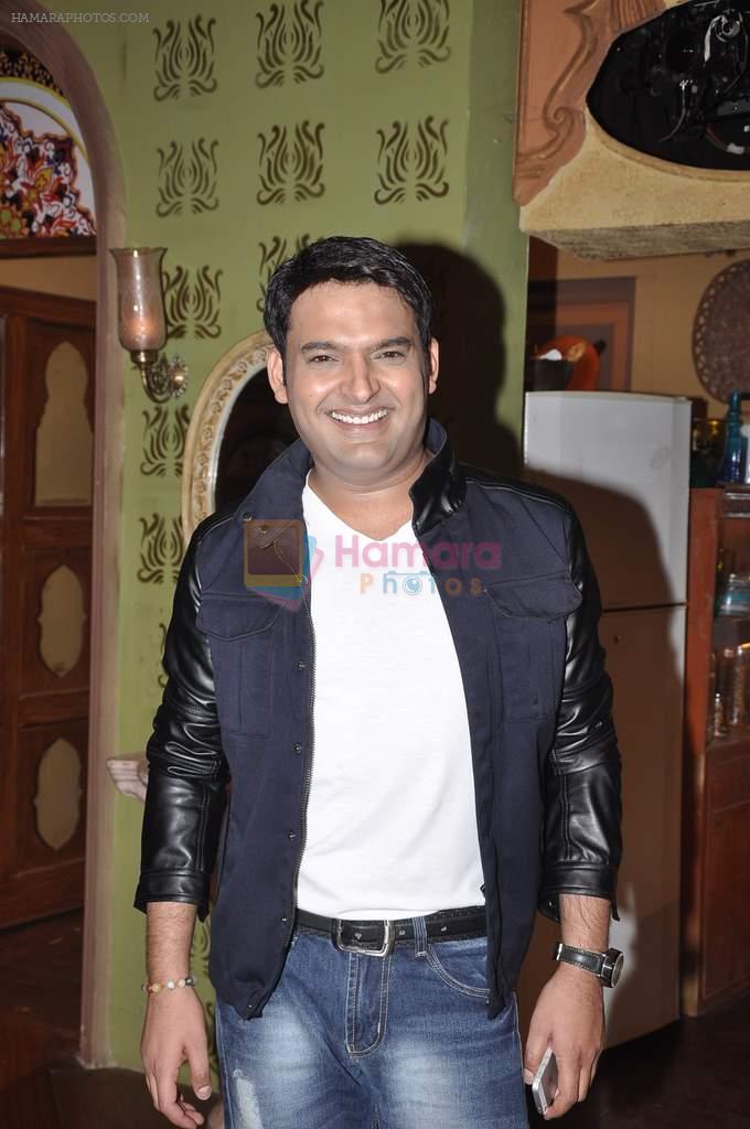 Kapil Sharma on the sets of Comedy Nights with Kapil in Filmcity, Mumbai on 6th Sept 2013