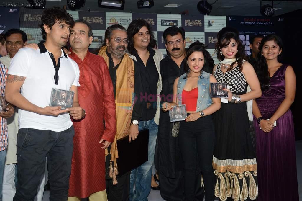 Sonu Nigam, Chitrashi Rawat, Hariharan, Suresh Wadkar at Black Home film music launch in Andheri, Mumbai on 6th Sept 2013
