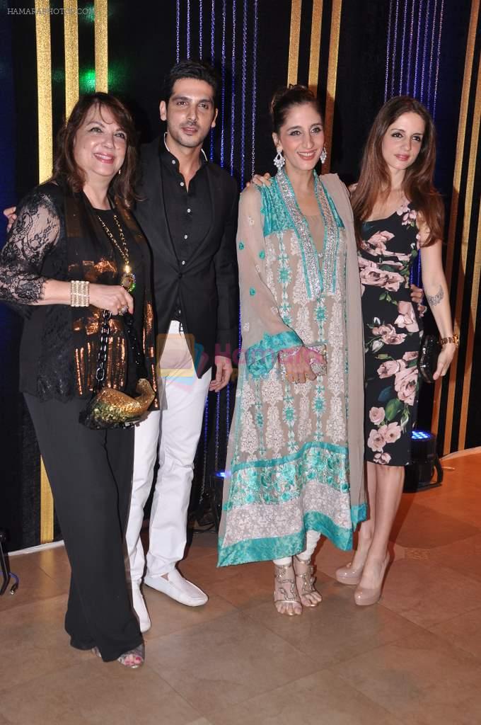 Zayed Khan, Zarine Khan, Farah Ali Khan, Suzanne Roshan at Rakesh Roshan's birthday bash in Mumbai on 6th Sept 2013