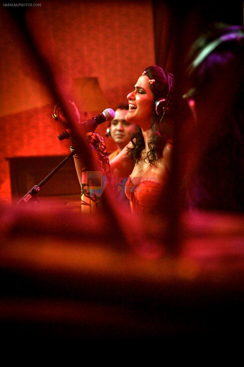 Sona Mohapatra performs at Coke Studio Finale in Mumbai on 10th Sept 2013