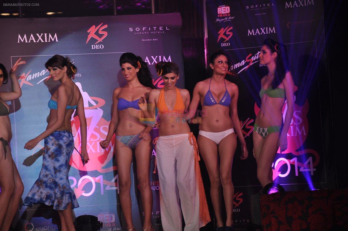 Model walk the ramp at Miss Maxim Bikini show in Mumbai on 15th Sept 2013