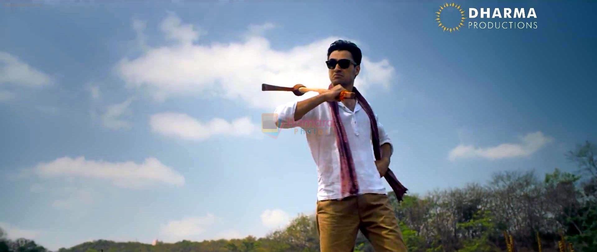 Imran Khan in still from the movie Gori Tere Pyaar Mein