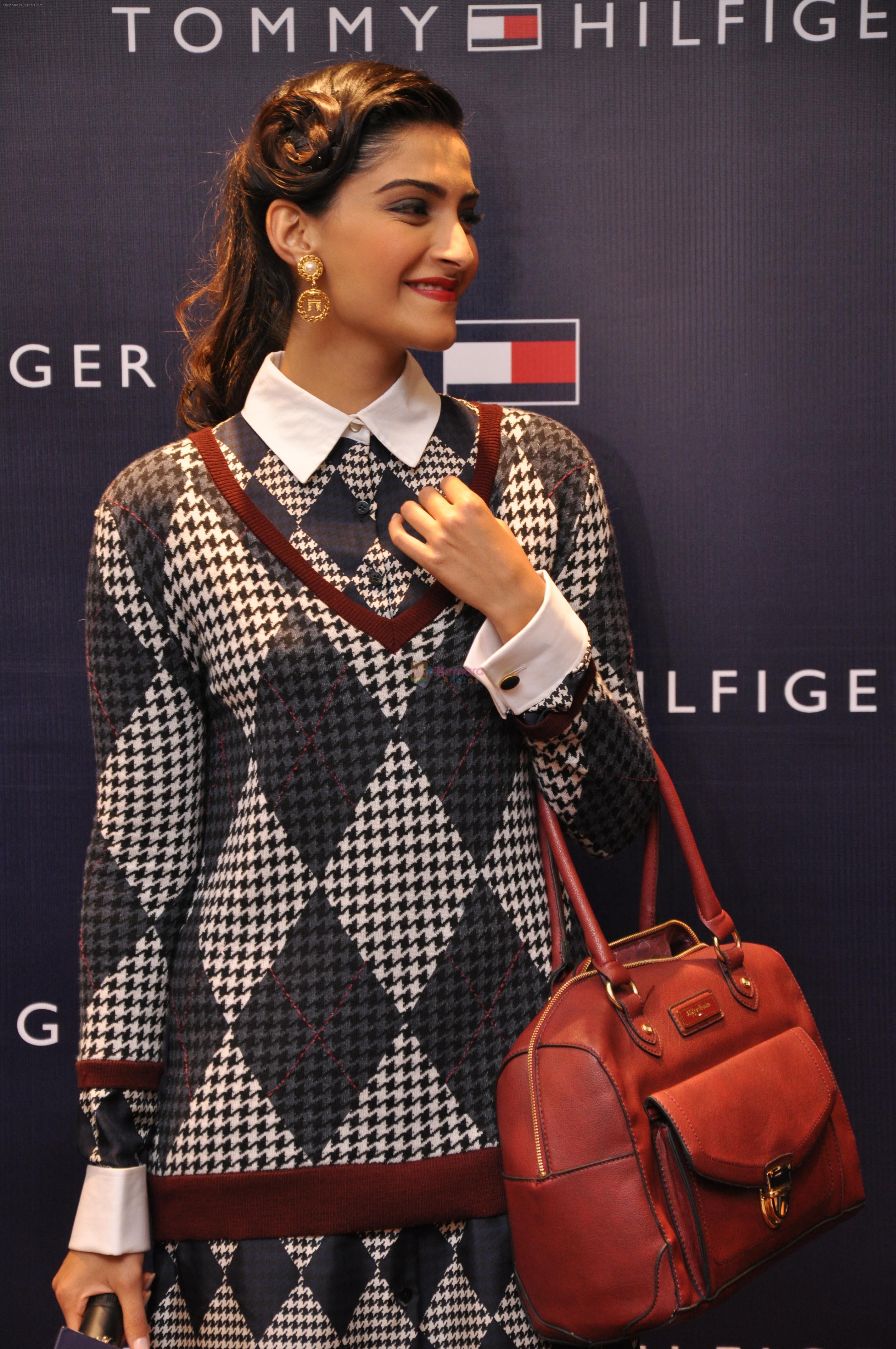Sonam Kapoor in Tommy Hilfiger at TH AW13 Launch2