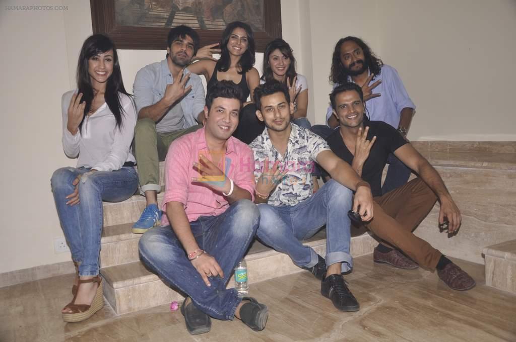 Santosh Barmola,Varun Sharma, Manjari Phadnis, Jitin Gulati, Madhurima Tuli, Gurmmeet at Warning film promotions in Lala college, Mumbai on 21st Sept 2013
