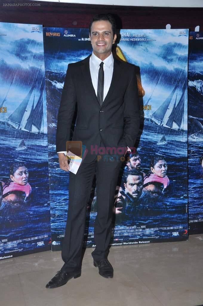 Jitin Gulati at Warning film premiere in PVR, Juhu, Mumbai on 26th Sept 2013