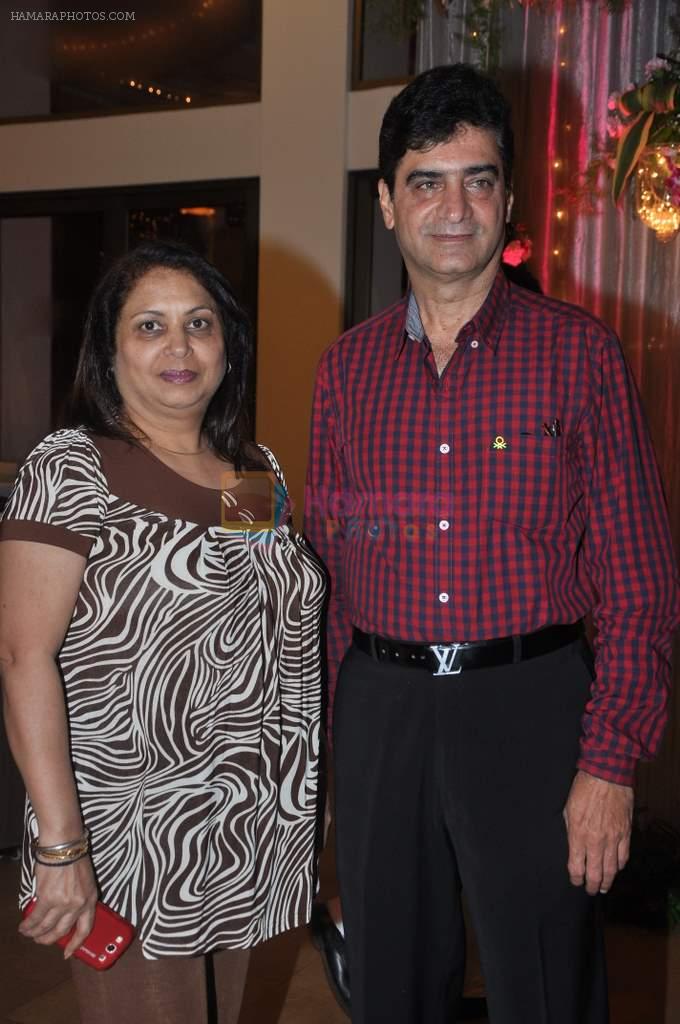 Indra Kumar at Poonam Dhillon's sister Rishma Pai's birthday in Blue Sea, Mumbai on 2nd Oct 2013