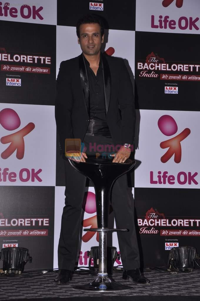 Rohit Roy at preview of Life Ok Bachelorette India launch in Trident, Mumbai on 3rd Oct 2013