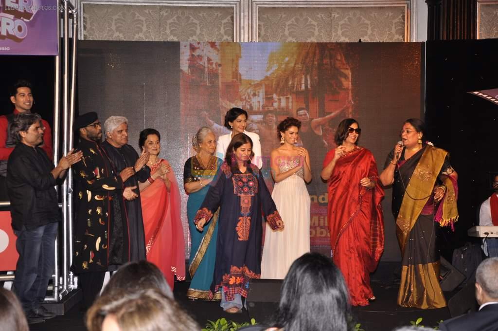 Asha Parekh, Sonam Kapoor, Waheeda Rehman, Shabana Azmi, Javed Akhtar at Tata Medical charity event in Taj Hotel, Mumbai on 5th Oct 2013