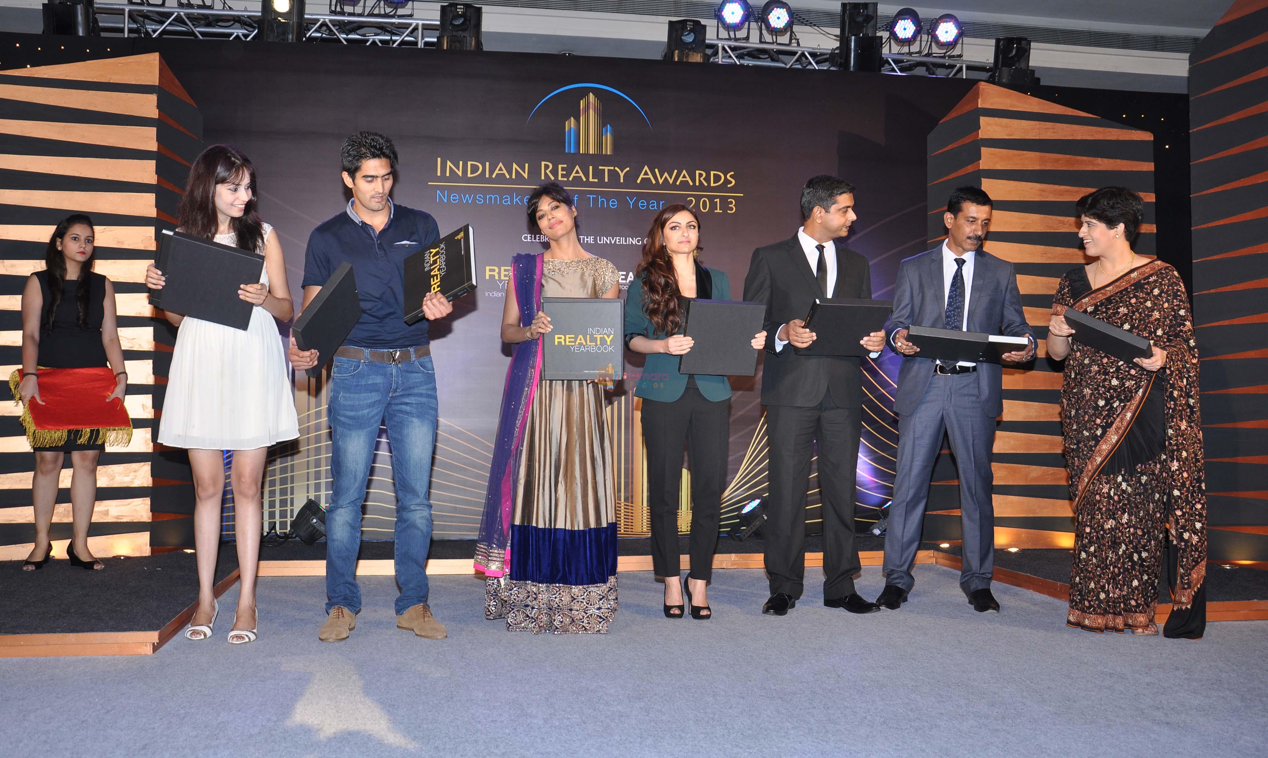 Chitrangada Singh, Soha Ali Khan, Vijender Singh launch India Realty Yearbook & Real Leaders at The premier Indian Realty Awards 2013 in New Delhi on 8th Oct 2013