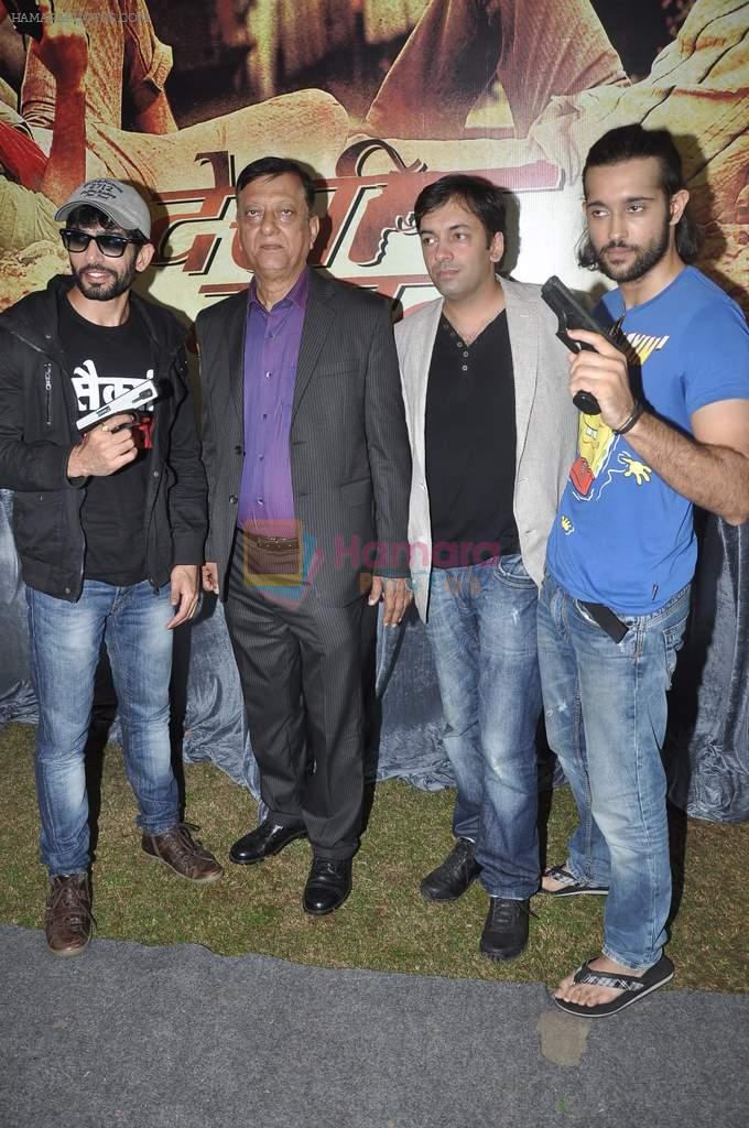 Jay Bhanushali, Akhil Kapur at the Mahurat of the film Desi Kattey in Madh Island on 9th Oct 2013