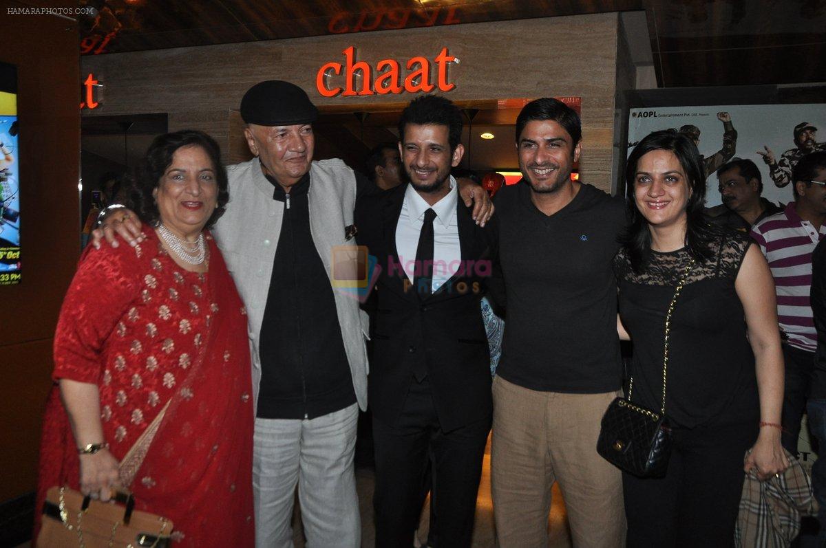 Prem Chopra, Sharman Joshi, Vikas Bhalla at the Premiere of War Chhod Na Yaar in Mumbai on 10th Oct 2013