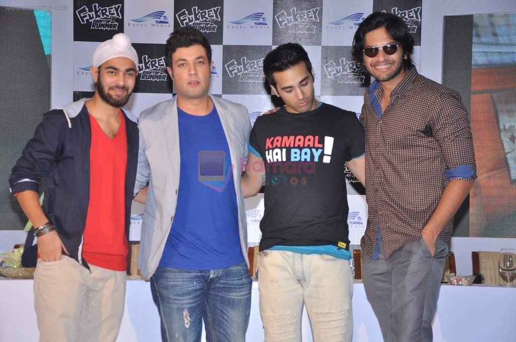 Ali Fazal, Varun Sharma,Pulkit Samrat, Manjot singh at Fukrey Game Launch in Mumbai on 12th Oct 2013