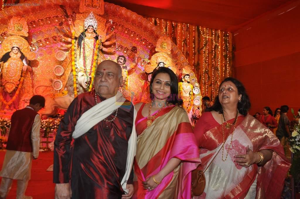 Rani Mukherjee celebrates Durga Pooja in Mumbai on 12th Oct 2013