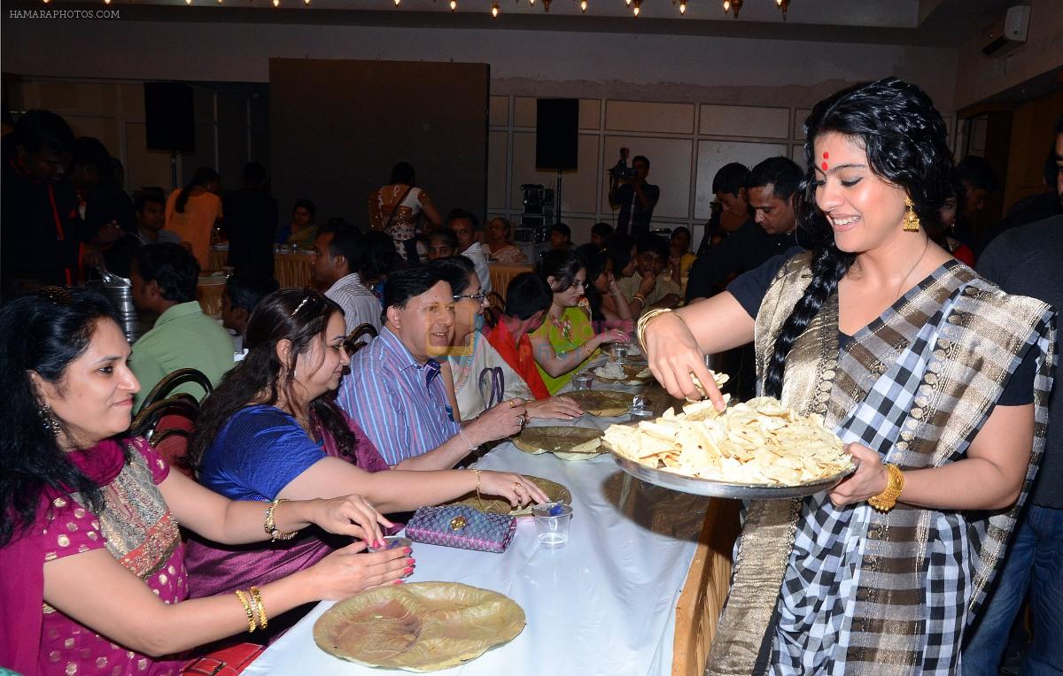 Kajol at North Bombay Sarbojanin Durga Puja Celebrations 2013 in Mumbai on 13th Oct 2013