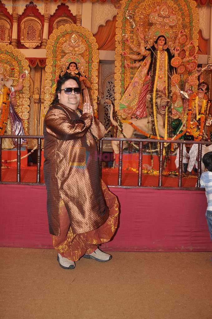 Bappi Lahiri at DN Nagar Durga utsav in Andheri, Mumbai on 14th Oct 2013