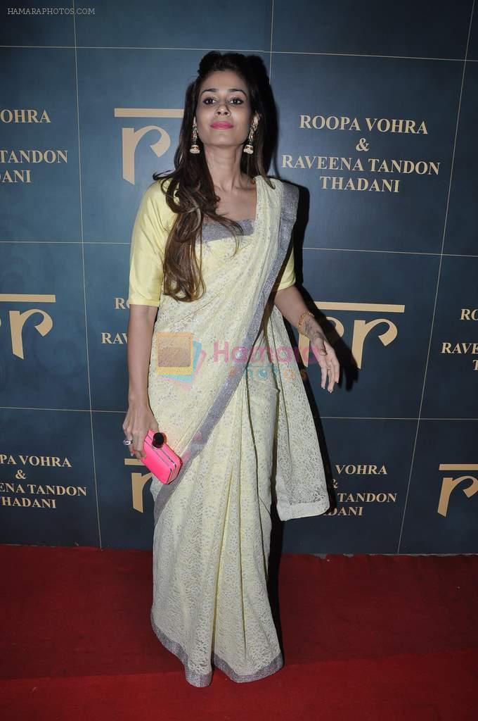 Shaheen Abbas at Raveena Tandon and Roopa Vohra's jewellery line launch in Mumbai on 18th Oct 2013