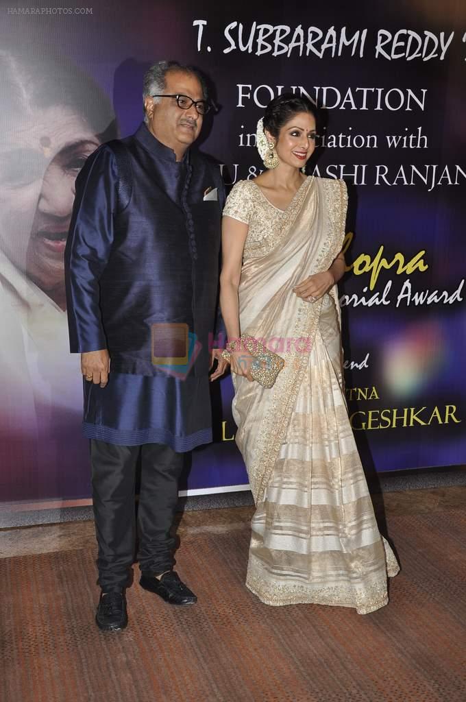 Sridevi, Boney Kapoor at Yash Chopra Memorial Awards in Mumbai on 19th Oct 2013.