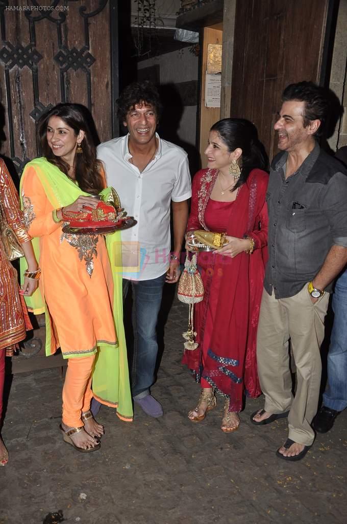 Bhavna Pandey, Chunky Pandey, Maheep Sandhu, Sanjay Kapoor at Karva Chauth celebration at Anil Kapoor's residence in Mumbai on 22nd Oct 2013