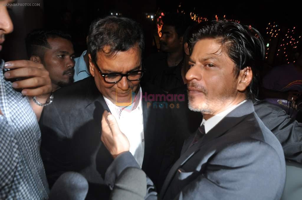 Shahrukh Khan at Rehana Ghai's birthday bash in Mumbai on 24th Oct 2013