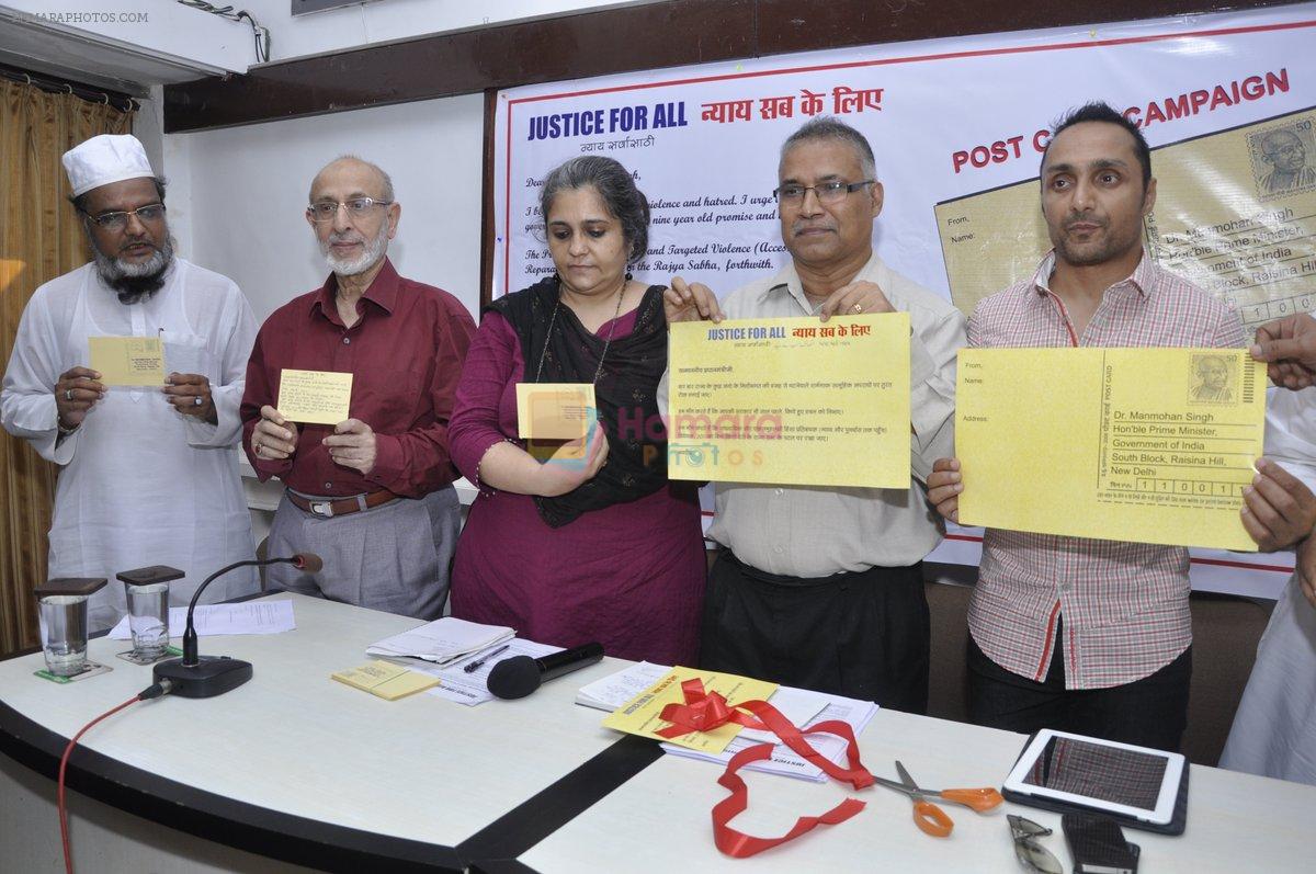 Rahul Bose unveils Justice For All Postcard campaign in Mumbai on 28th Oct 2013