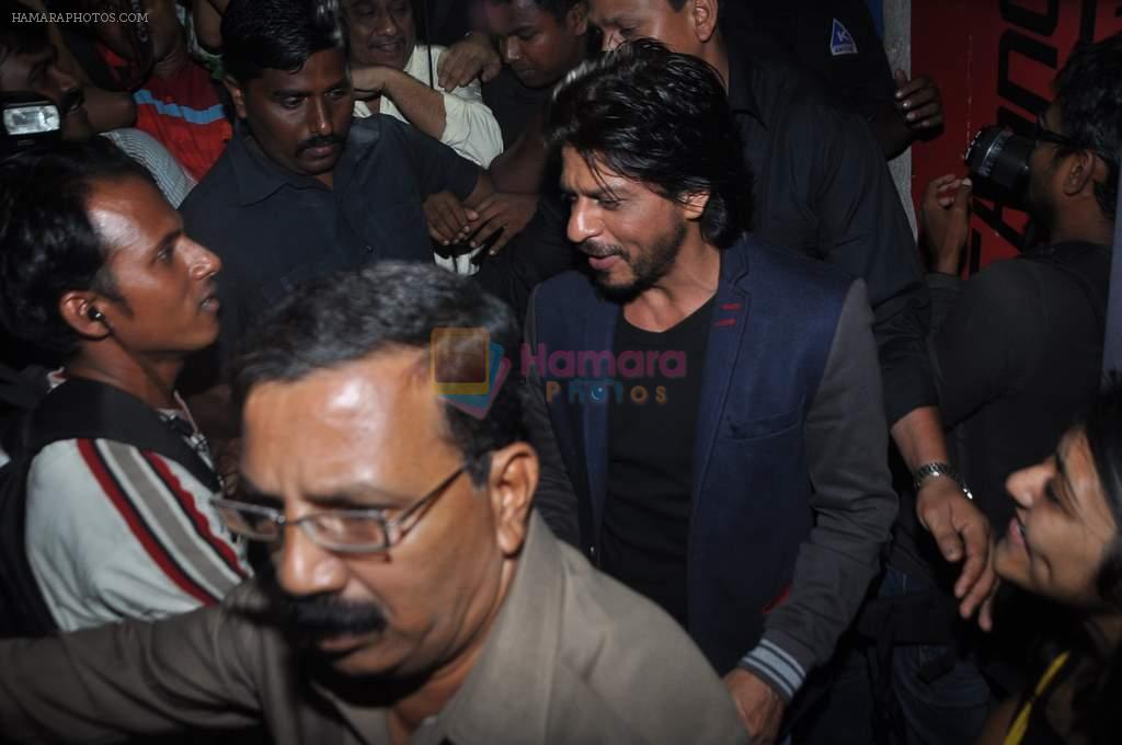 Shahrukh Khan at Krrish 3 screening in Mumbai on 31st Oct 2013