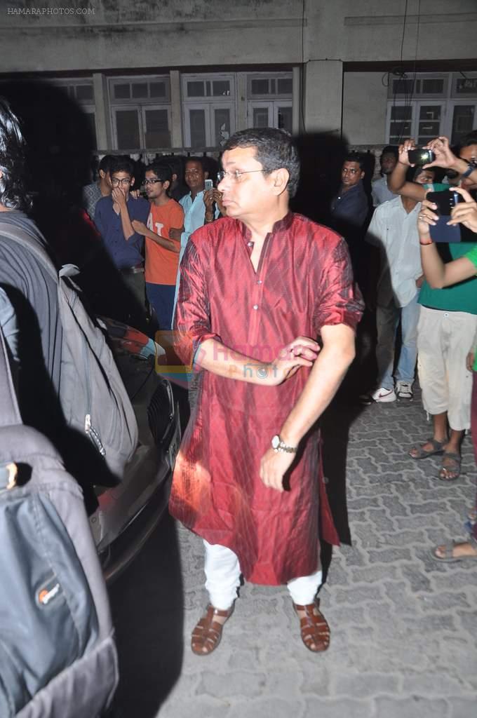 at Aamir Khan's diwali bash in Mumbai on 3rd Nov 2013