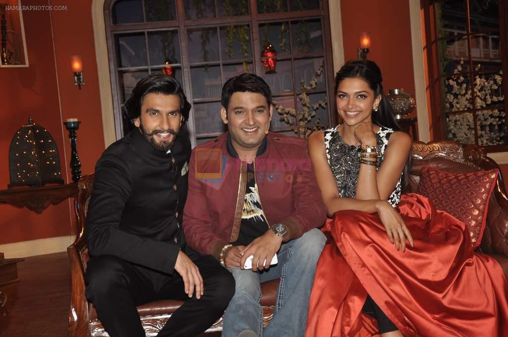 Deepika Padukone, Ranveer Singh, Kapil Sharma on the sets of Comedy Nights with Kapil in Filmcity, Mumbai on 5th Nov 2013