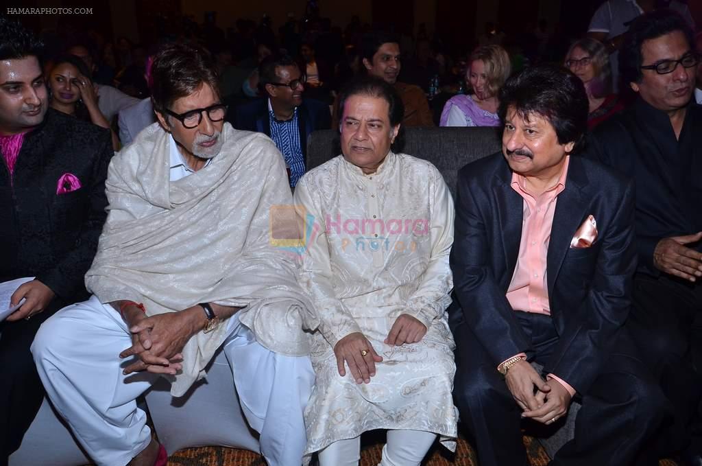 Amitabh Bachchan, Pankaj Udhas, Anup Jalota at the launch of Sumeet Tappoo's album Destiny in Novotel, Mumbai on 5th Nov 2013