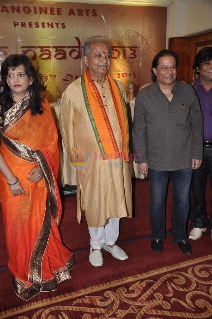 Lata Shikhar, Pandit Hari Prasad Chaurasia, Anup Jalota at Swar Naad 2013 in Mumbai on 6th Nov 2013