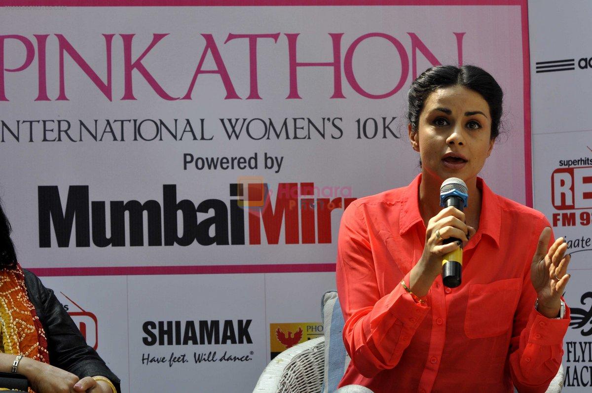 Gul Panag at Pinkathon women's run press meet in Olive, Bandra, Mumbai on 8th Nov 2013