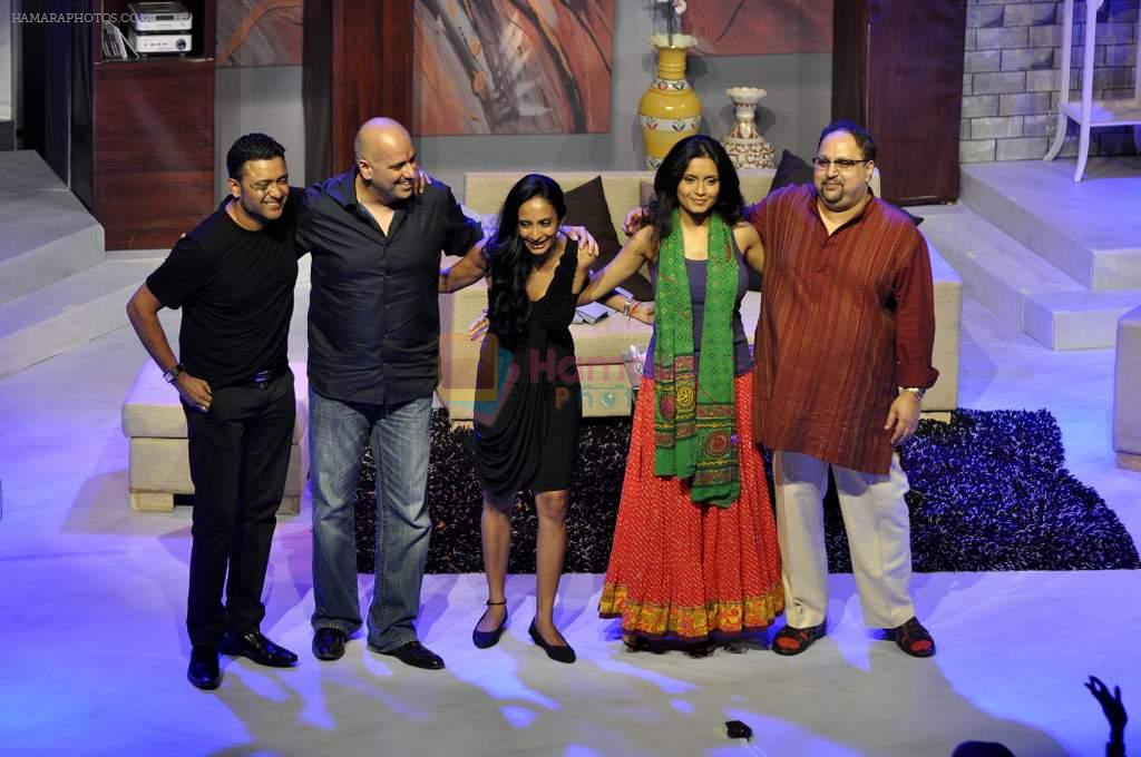 Suchitra Pillai, Ashvin Gidwani at Ashvin Gidwani's Secent of a man play premiere in Mumbai on 10th Nov 2013