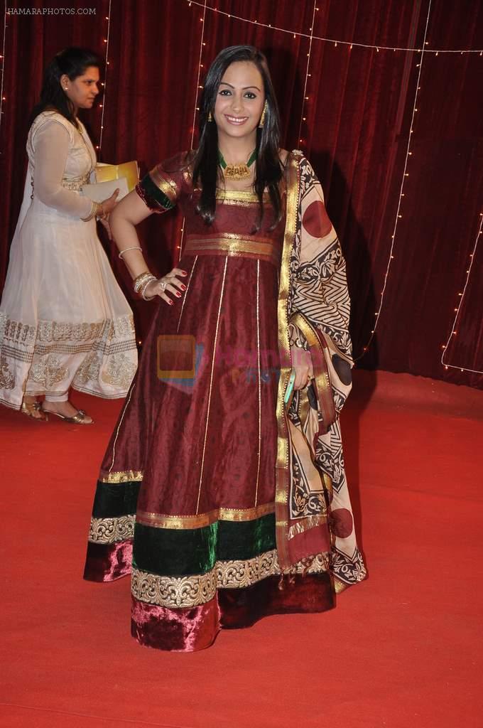 Ashita Dhawan at Zee Rishtey Awards in Andheri Sports Complex, Mumbai on 16th Nov 2013