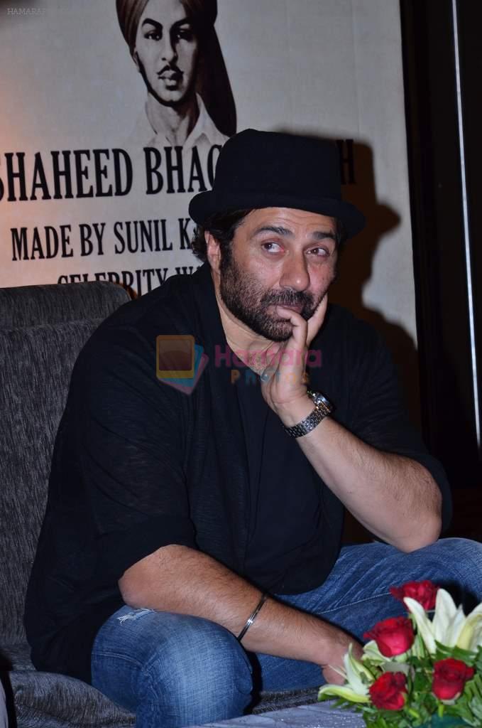 Sunny Deol at the launch of Shaheed Bhagat Singh Wax Statue in Novotel, Mumbai on 21st Nov 2013